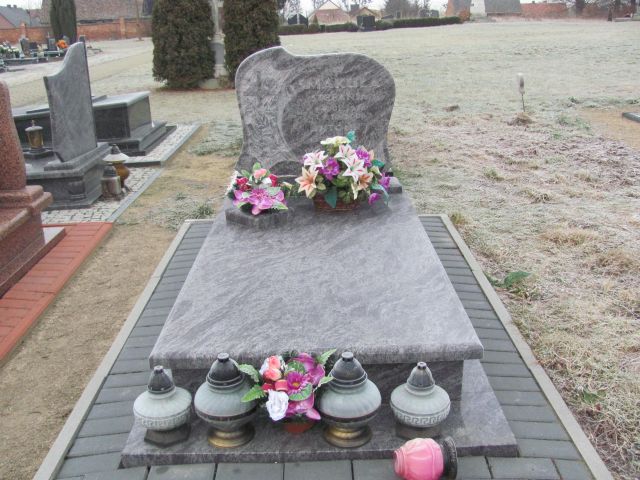 Grób Stefania Smakuła