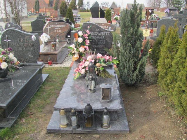 Grób Jadwiga Chowanietz