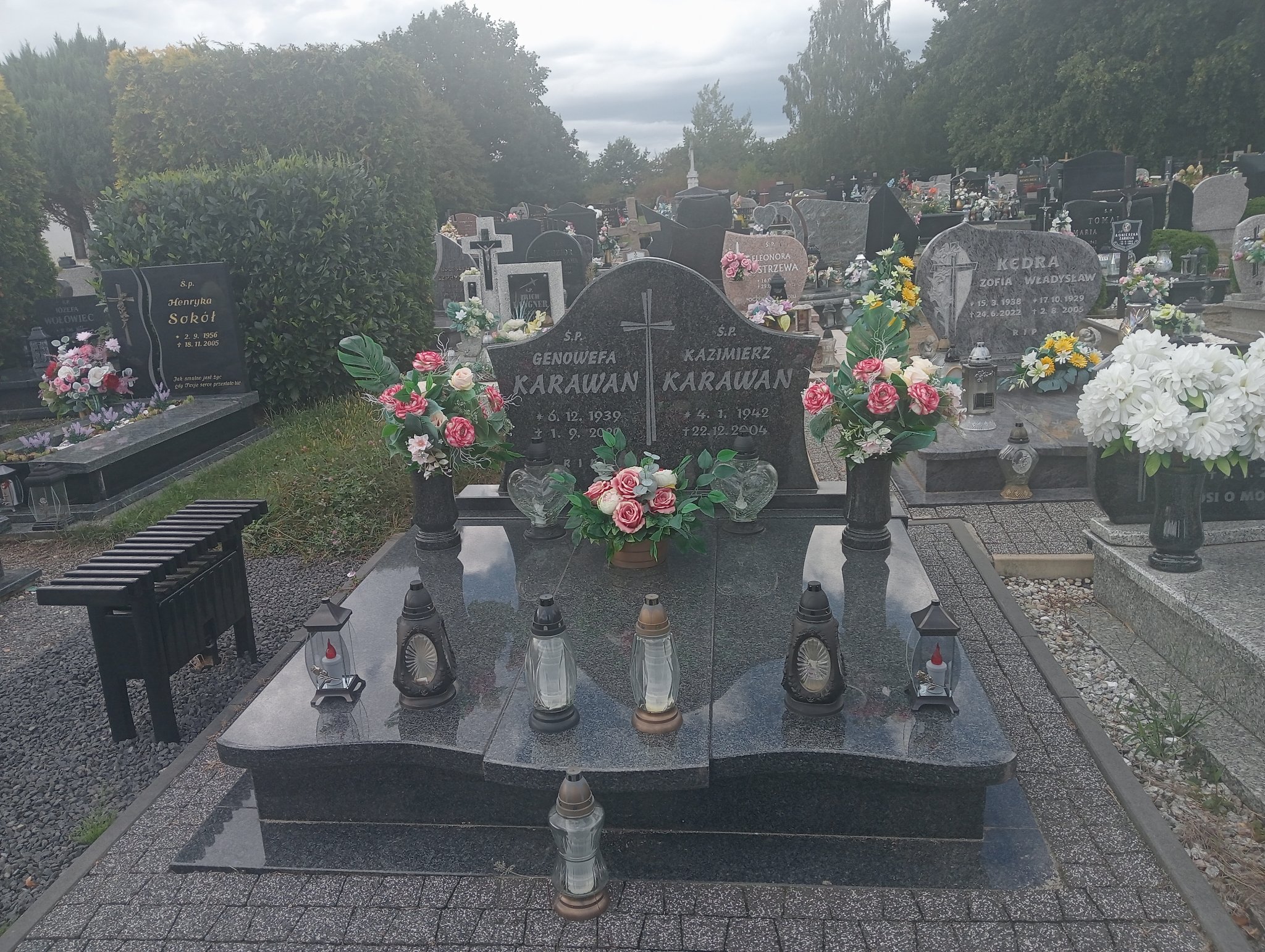 Grób Kazimierz Karawan