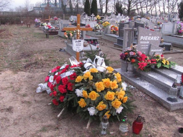 Grób Alfreda Piekarz